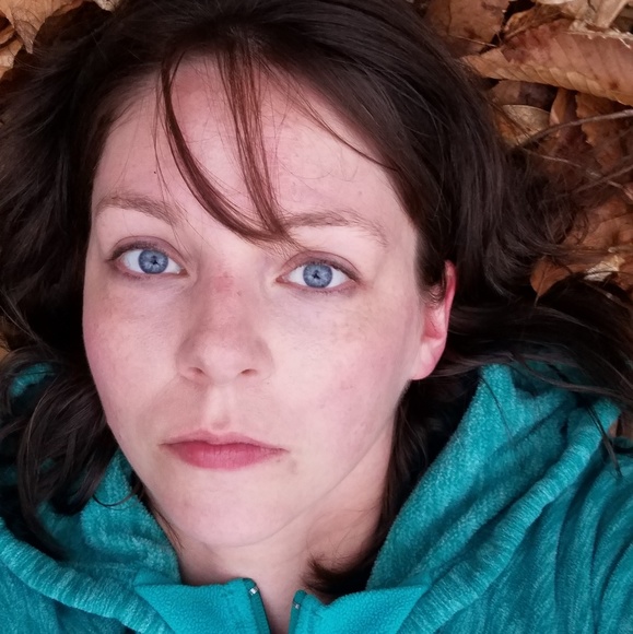 Meet your Posher, Abby - Picture 1 of 1